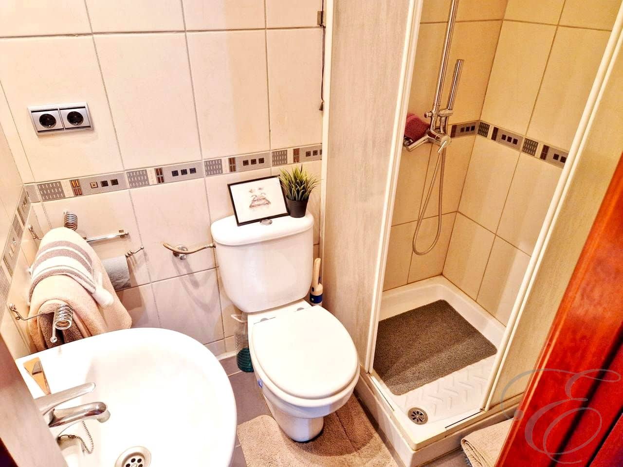 3 bedroom Villa for sale in Rubite with garage - € 299,000 (Ref: 9771032)