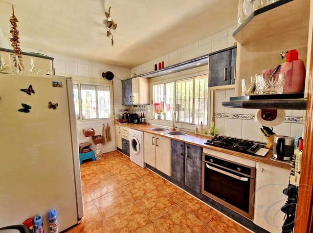 3 slaapkamer Villa te koop in Rubite, Sedella met garage - € 299.000 (Ref: 9771032)