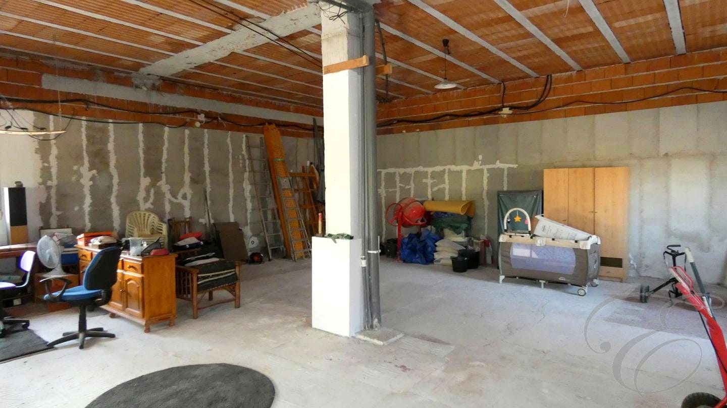 3 bedroom Villa for sale in Rubite with garage - € 299,000 (Ref: 9771032)