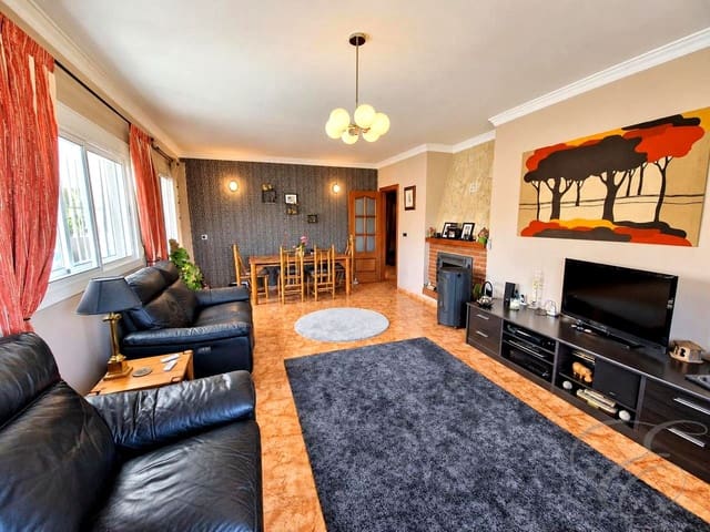 Chalet de 3 habitaciones en Rubite, Sedella en venta con garaje - 279.000 € (Ref: 9771032)