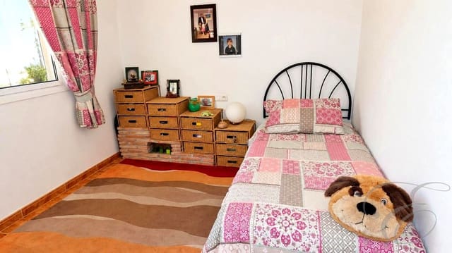 Chalet de 3 habitaciones en Rubite, Sedella en venta con garaje - 279.000 € (Ref: 9771032)