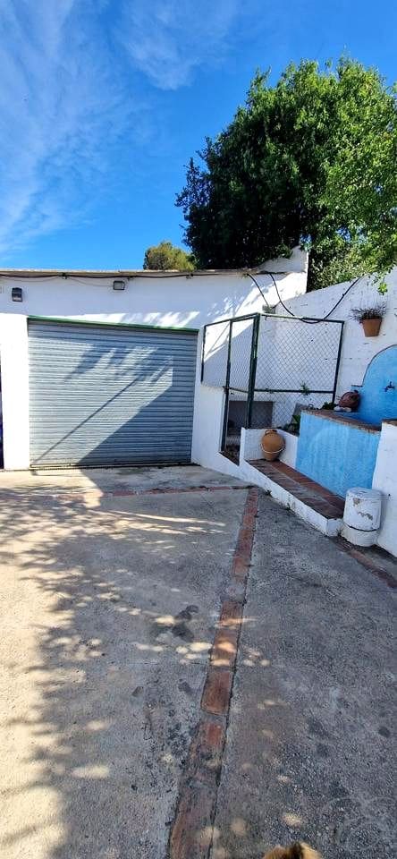 4 soverom Finca/Herregård til salgs i Velez-Malaga med garasje - € 395 000 (Ref: 9771033)