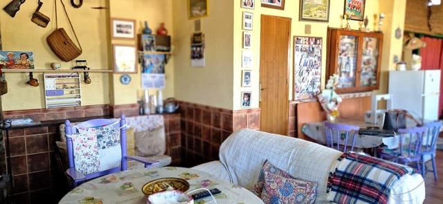 4 soverom Finca/Herregård til salgs i Vélez-Málaga med garasje - € 395 000 (Ref: 9771033)