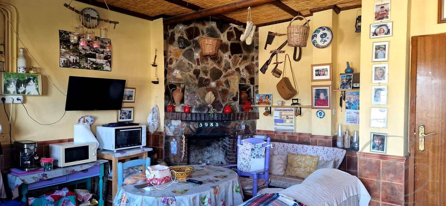 4 soverom Finca/Herregård til salgs i Velez-Malaga med garasje - € 395 000 (Ref: 9771033)