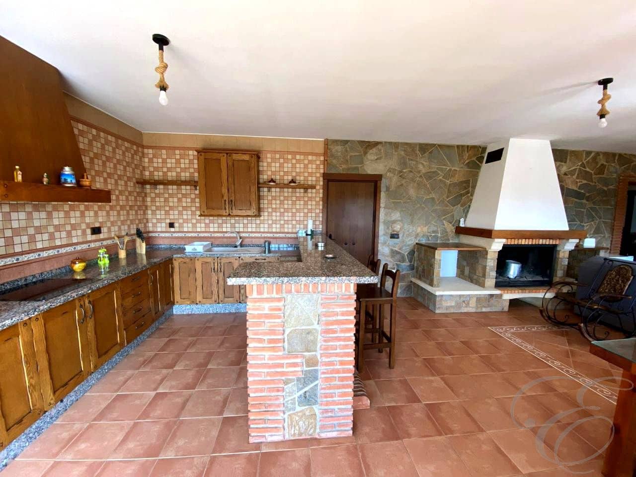 3 soveværelse Finca/Landehus til salg i Riogordo med swimmingpool - € 399.500 (Ref: 9795561)