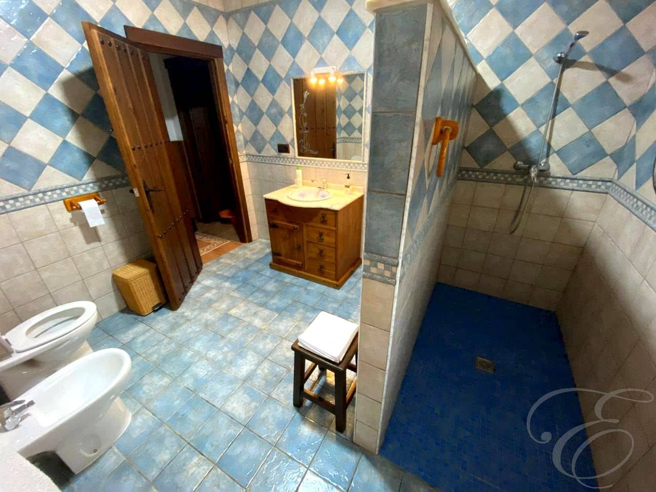 3 soveværelse Finca/Landehus til salg i Riogordo med swimmingpool - € 399.500 (Ref: 9795561)