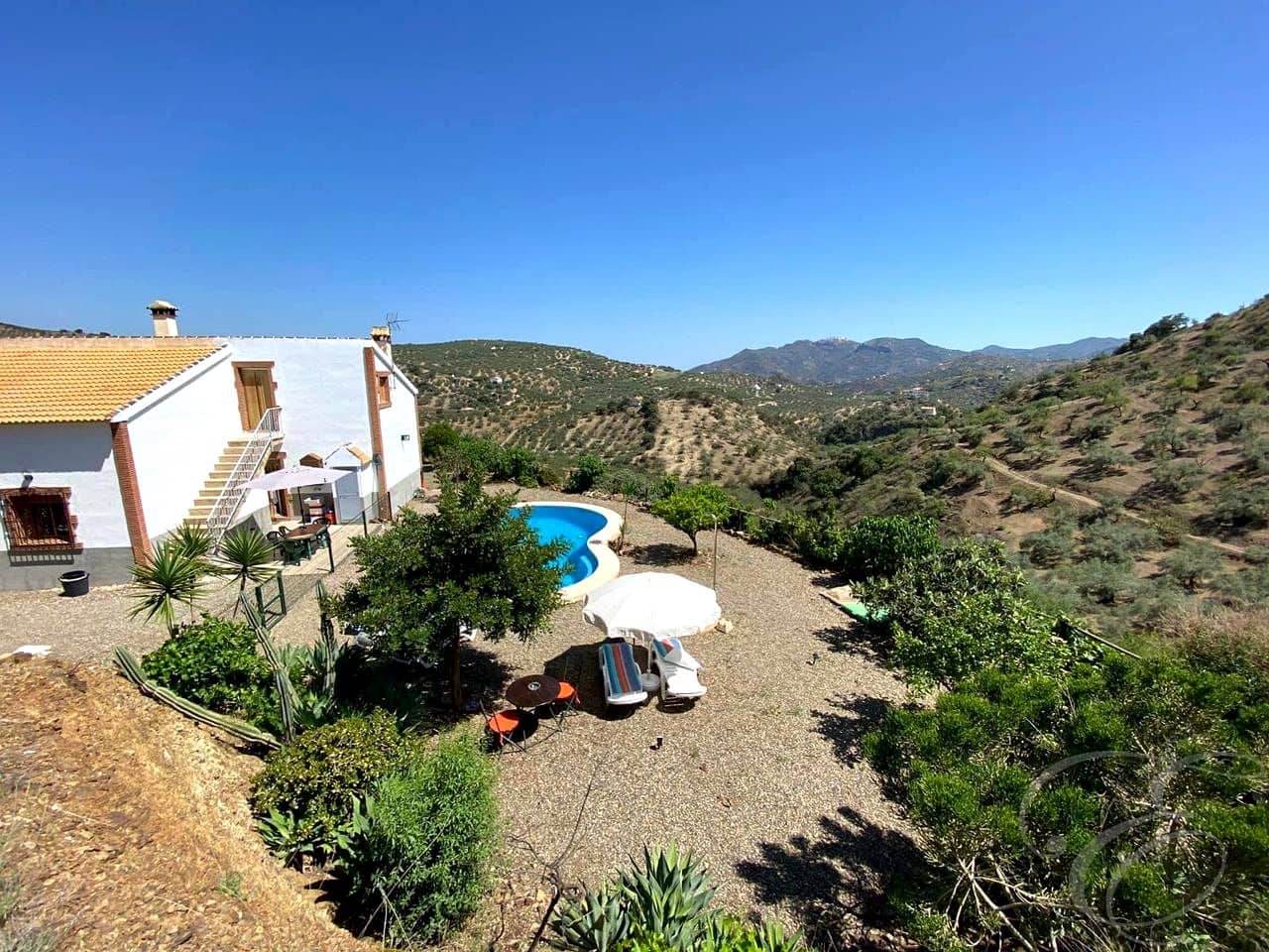 3 soveværelse Finca/Landehus til salg i Riogordo med swimmingpool - € 399.500 (Ref: 9795561)