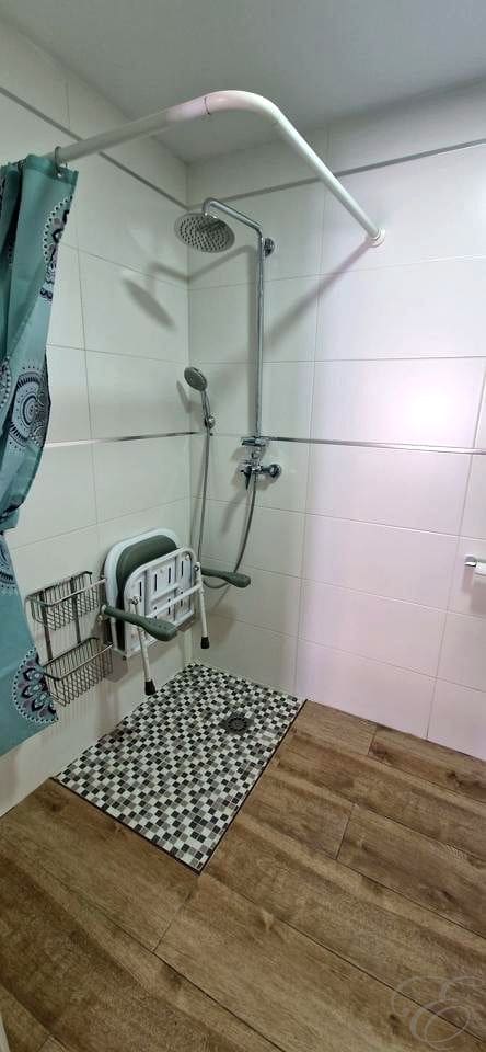 3 soveværelse Lejlighed til leje i Torre del Mar med swimmingpool - € 1.000 (Ref: 9815069)