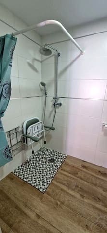 3 soveværelse Lejlighed til leje i Torre del Mar, Vélez-Málaga med swimmingpool - € 1.000 (Ref: 9815069)