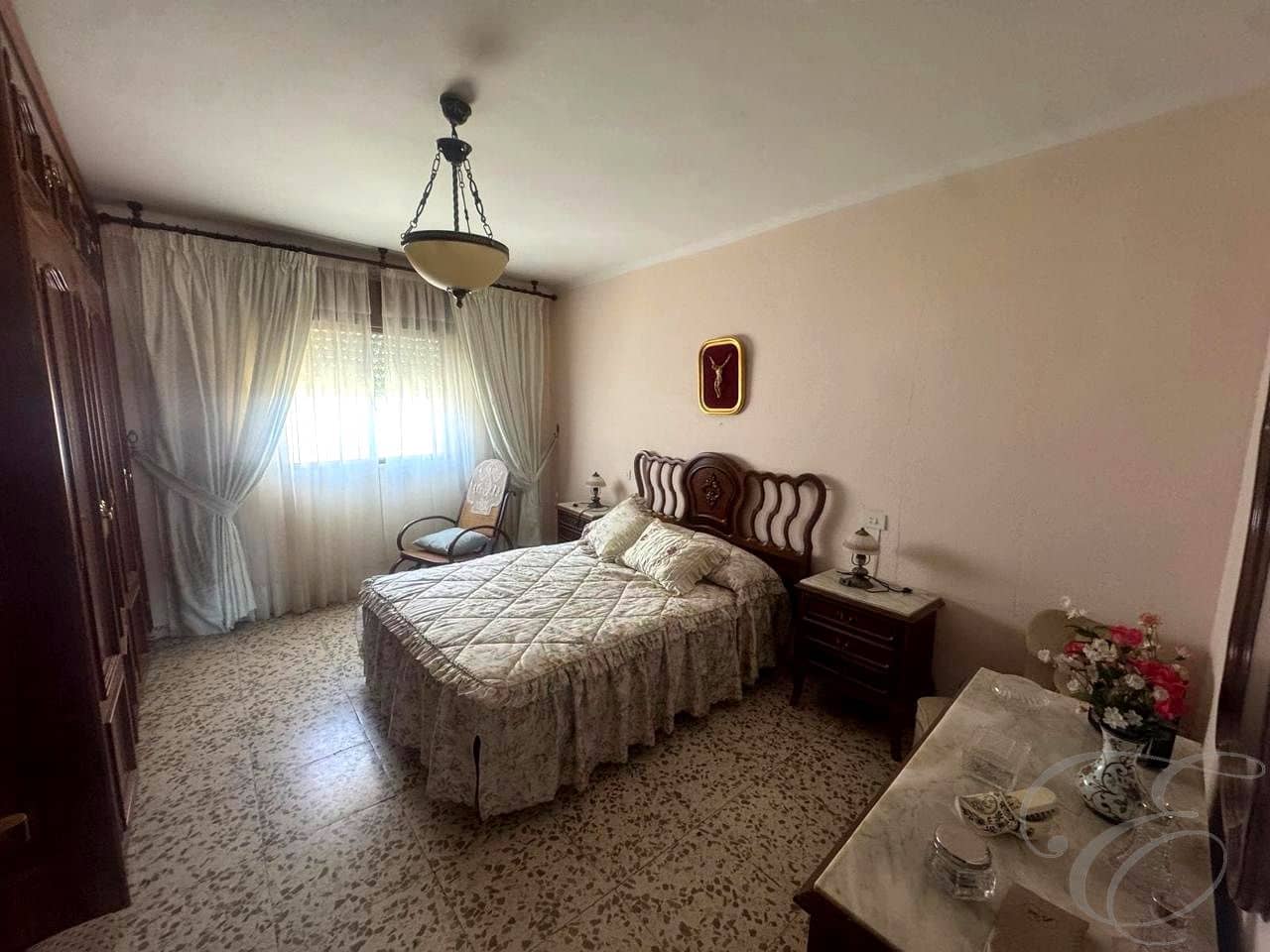 3 bedroom Villa for sale in Almachar with garage - € 179,000 (Ref: 9819382)