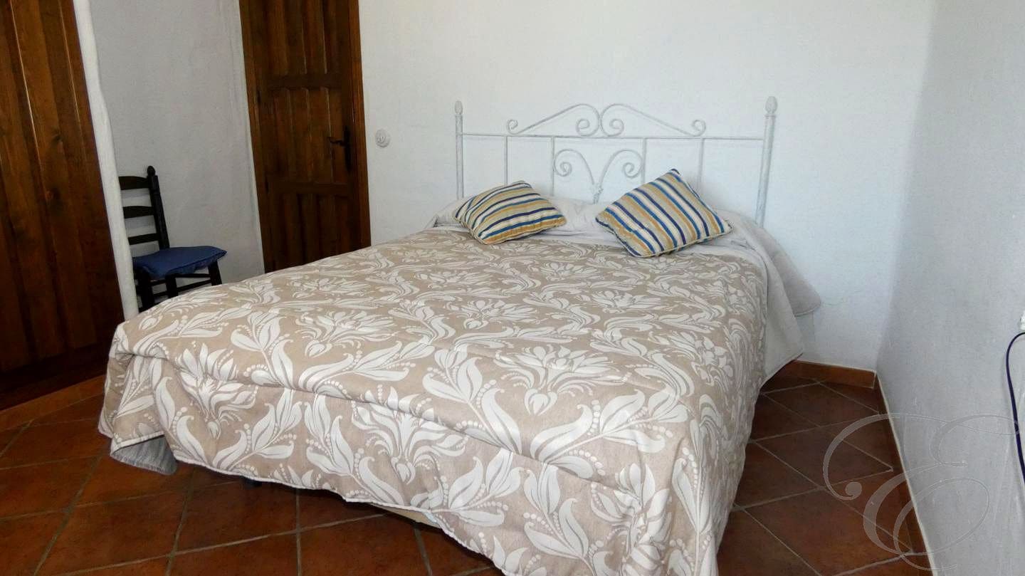 3 chambre Finca/Maison de Campagne à vendre à Competa avec piscine garage - 365 000 € (Ref: 9819383)