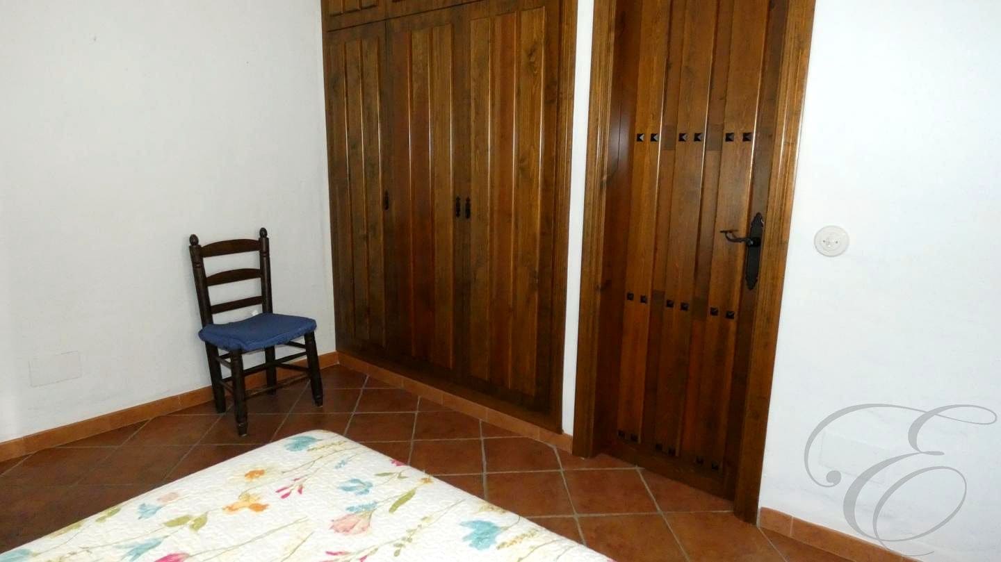 3 chambre Finca/Maison de Campagne à vendre à Competa avec piscine garage - 365 000 € (Ref: 9819383)