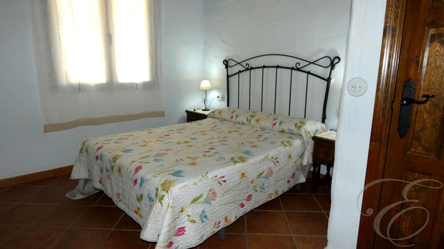 3 chambre Finca/Maison de Campagne à vendre à Competa avec piscine garage - 365 000 € (Ref: 9819383)