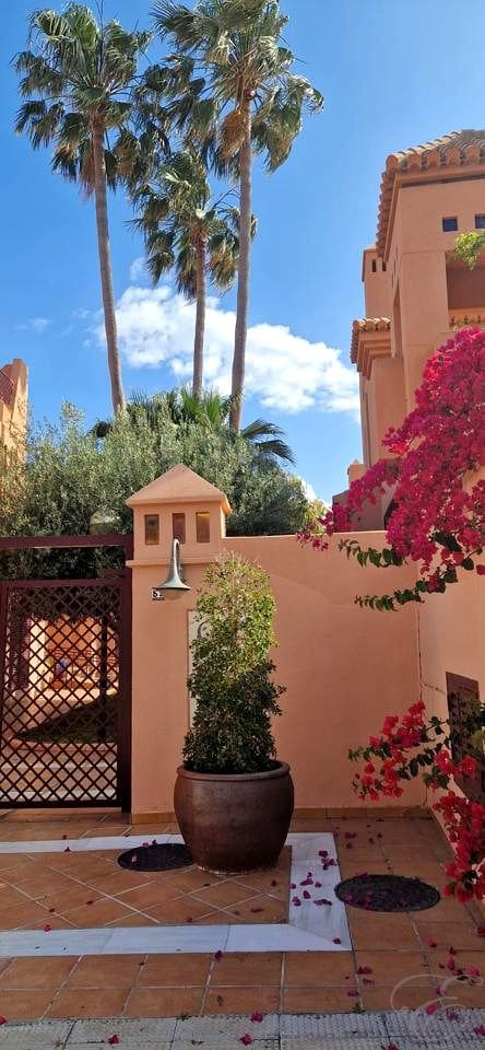 4 bedroom Villa for sale in Motril with pool garage - € 599,500 (Ref: 9829626)