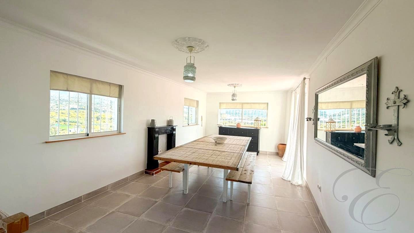 5 Zimmer Villa zu verkaufen in Nerja mit Pool - 1.099.000 € (Ref: 9829923)