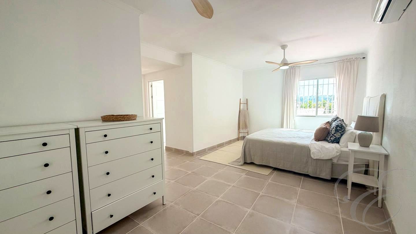 5 Zimmer Villa zu verkaufen in Nerja mit Pool - 1.099.000 € (Ref: 9829923)
