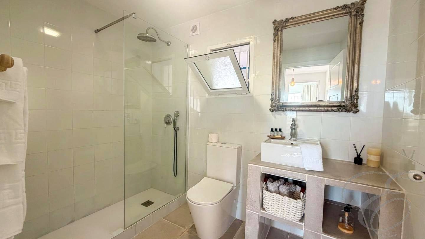 5 Zimmer Villa zu verkaufen in Nerja mit Pool - 1.099.000 € (Ref: 9829923)