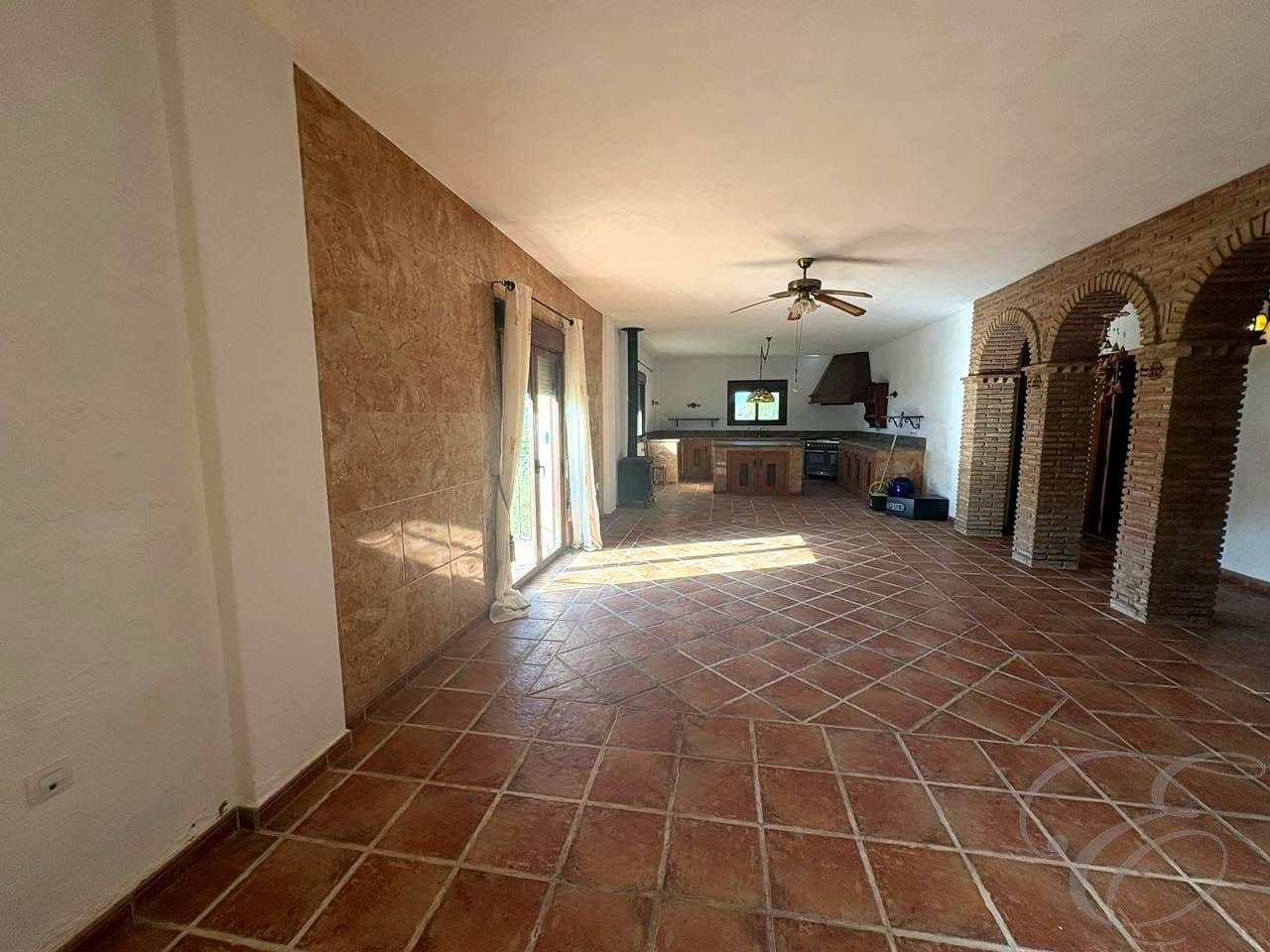 3 bedroom Finca/Country House for sale in Riogordo - € 240,000 (Ref: 9830220)
