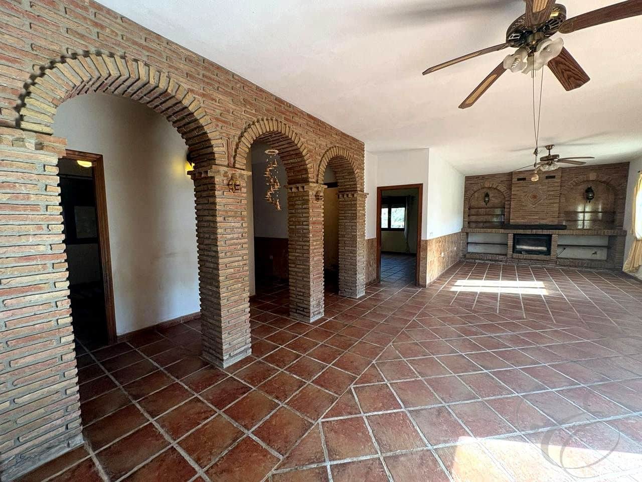 3 bedroom Finca/Country House for sale in Riogordo - € 240,000 (Ref: 9830220)