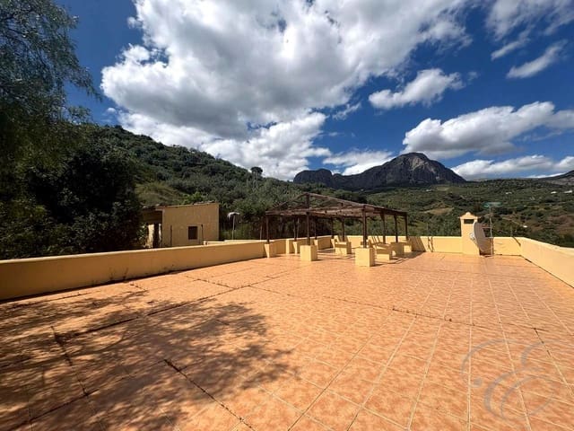 3 soveværelse Finca/Landehus til salg i Riogordo - € 240.000 (Ref: 9830220)