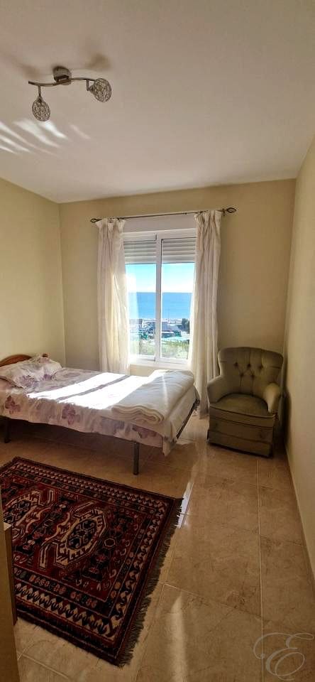 Piso de 2 habitaciones en Torrox en venta con garaje - 350.000 € (Ref: 9832994)