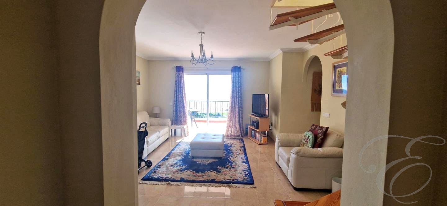 Piso de 2 habitaciones en Torrox en venta con garaje - 350.000 € (Ref: 9832994)