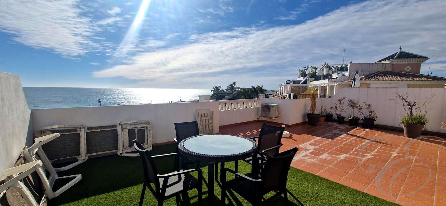 Piso de 2 habitaciones en Torrox en venta con garaje - 350.000 € (Ref: 9832994)