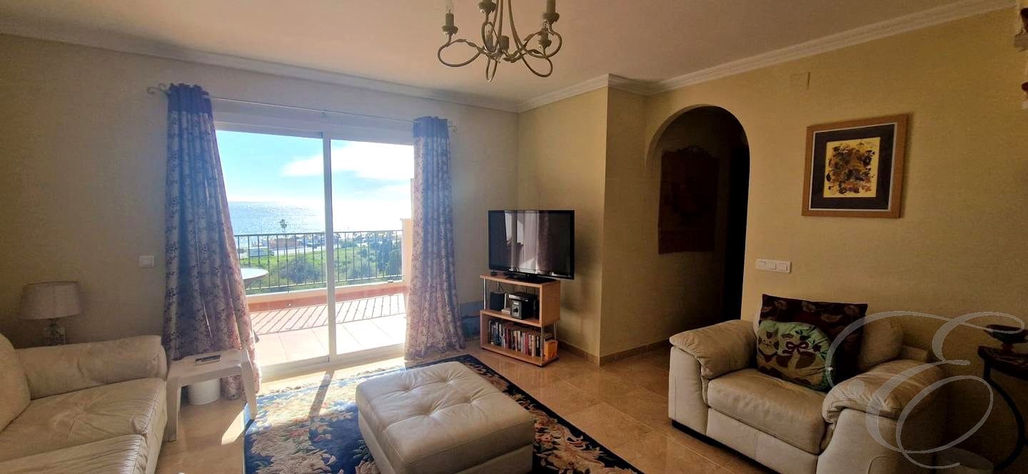 Piso de 2 habitaciones en Torrox en venta con garaje - 350.000 € (Ref: 9832994)