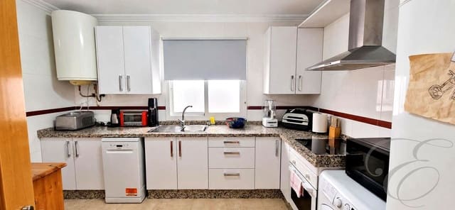 2 soverom Leilighet til salgs i Torrox Pueblo, Torrox med garasje - € 359 950 (Ref: 9832994)