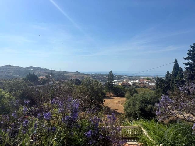 3 slaapkamer Finca/Landhuis te koop in Algarrobo met zwembad garage - € 550.000 (Ref: 9872569)