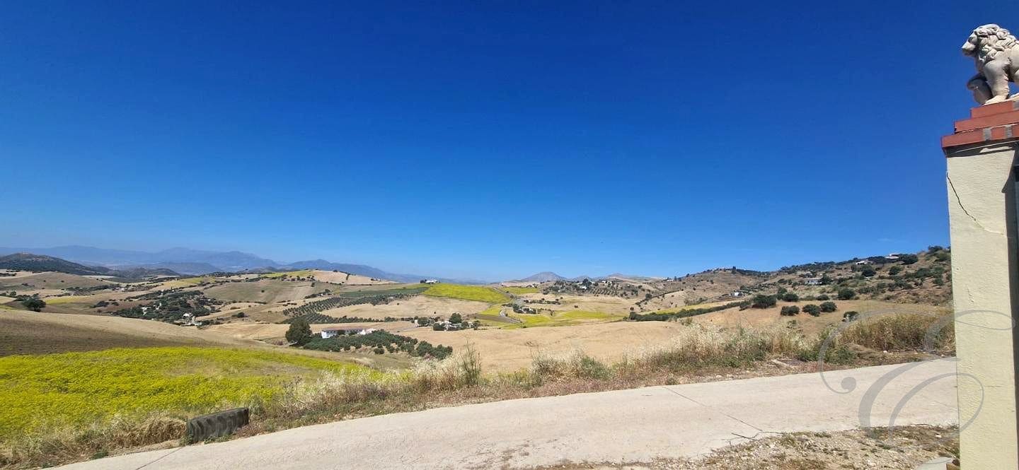 4 bedroom Finca/Country House for sale in Villanueva de la Concepcion with pool garage - € 287,000 (Ref: 9891106)