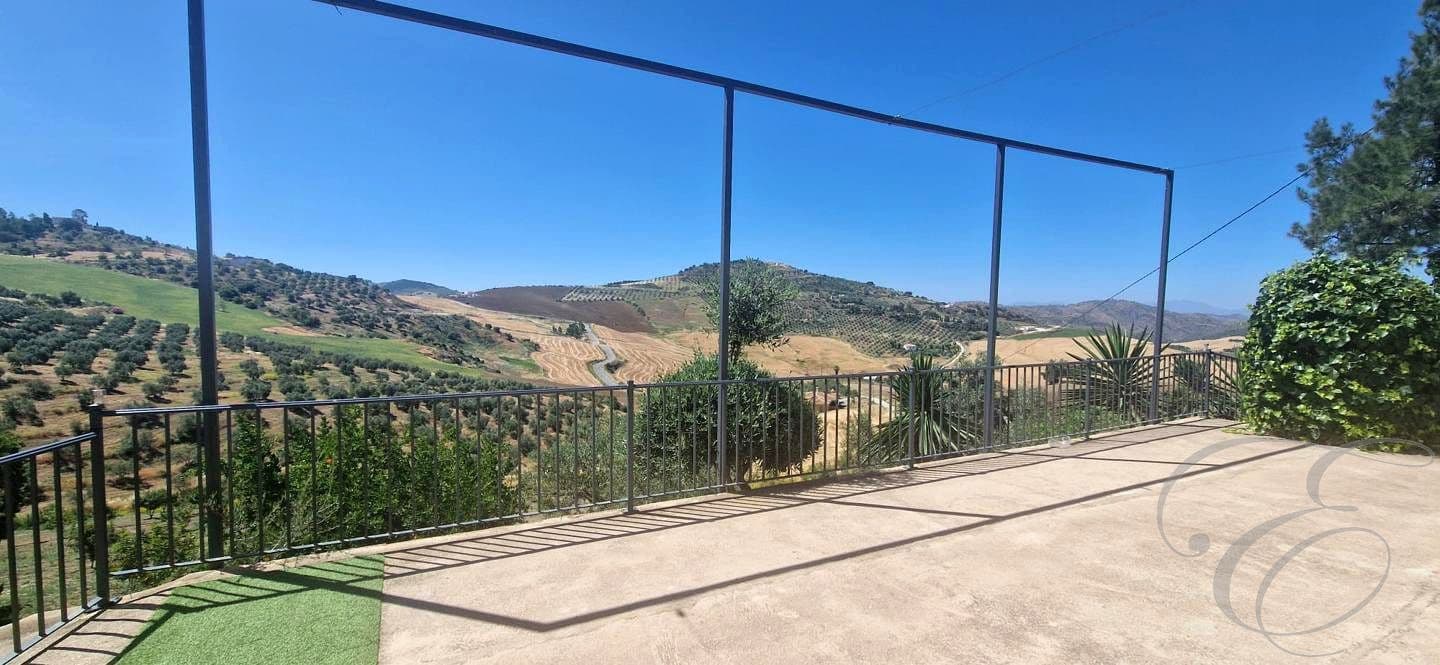 4 bedroom Finca/Country House for sale in Villanueva de la Concepcion with pool garage - € 287,000 (Ref: 9891106)