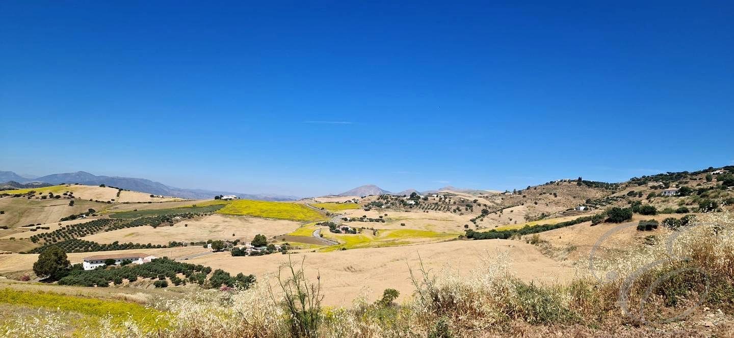 4 bedroom Finca/Country House for sale in Villanueva de la Concepcion with pool garage - € 287,000 (Ref: 9891106)