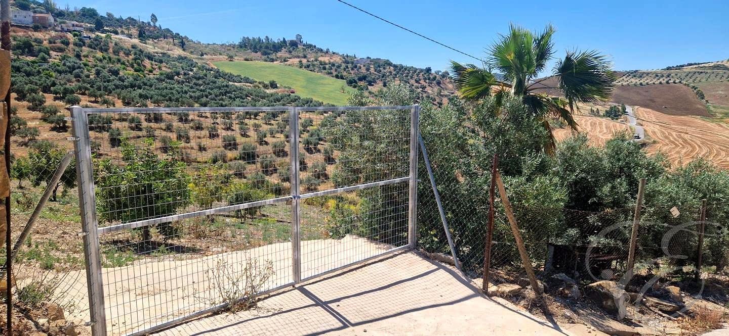 4 bedroom Finca/Country House for sale in Villanueva de la Concepcion with pool garage - € 287,000 (Ref: 9891106)