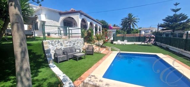 3 Zimmer Villa zu verkaufen in Caleta de Vélez, Vélez-Málaga mit Pool Garage - 550.000 € (Ref: 9893108)