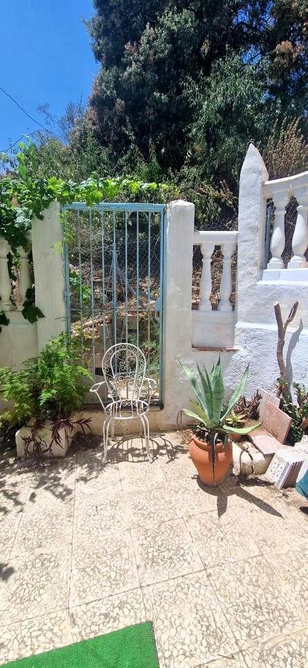 4 bedroom Villa for sale in Cajiz - € 195,000 (Ref: 9895398)
