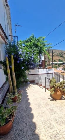 4 bedroom Villa for sale in Cajiz, Vélez-Málaga - € 195,000 (Ref: 9895398)