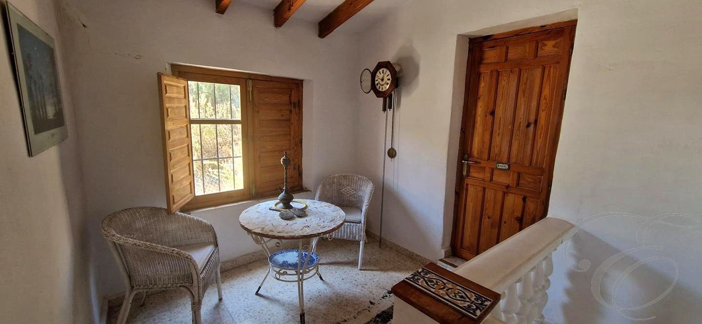 4 bedroom Villa for sale in Cajiz - € 195,000 (Ref: 9895398)