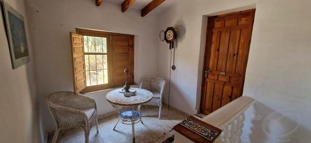 4 bedroom Villa for sale in Cajiz, Vélez-Málaga - € 195,000 (Ref: 9895398)
