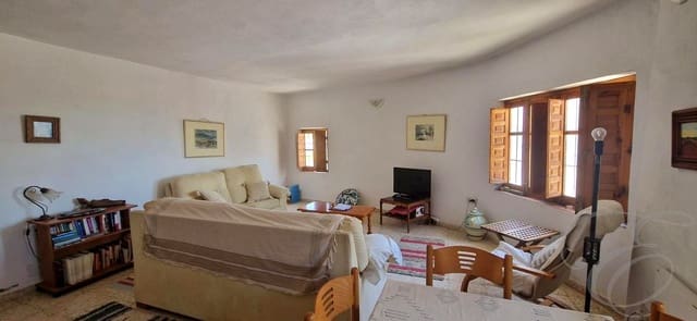 4 bedroom Villa for sale in Cajiz, Vélez-Málaga - € 195,000 (Ref: 9895398)
