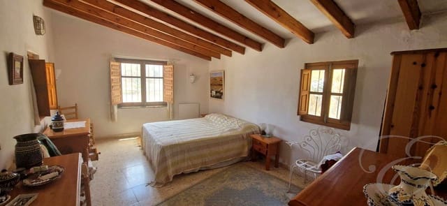 4 bedroom Villa for sale in Cajiz, Vélez-Málaga - € 195,000 (Ref: 9895398)