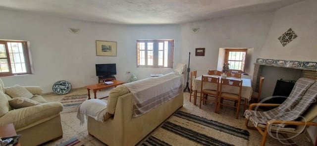 4 bedroom Villa for sale in Cajiz, Vélez-Málaga - € 195,000 (Ref: 9895398)