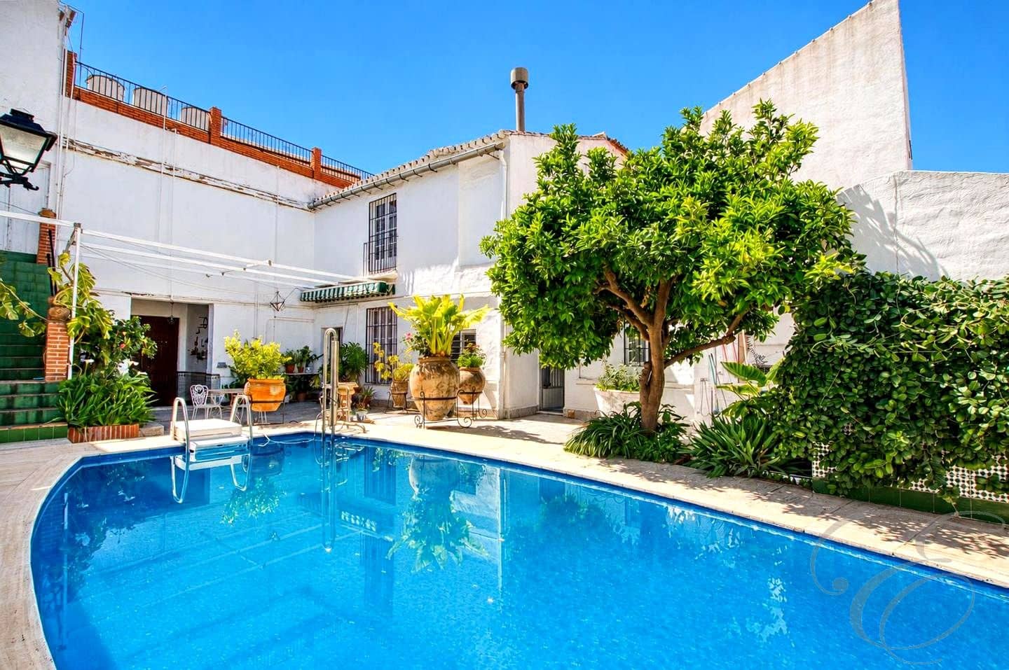 12 Zimmer Villa zu verkaufen in Velez-Malaga mit Pool - 1.100.000 € (Ref: 9897313)