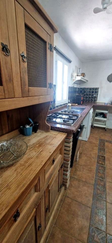 3 chambre Finca/Maison de Campagne à vendre à Comares avec piscine garage - 300 000 € (Ref: 9911893)
