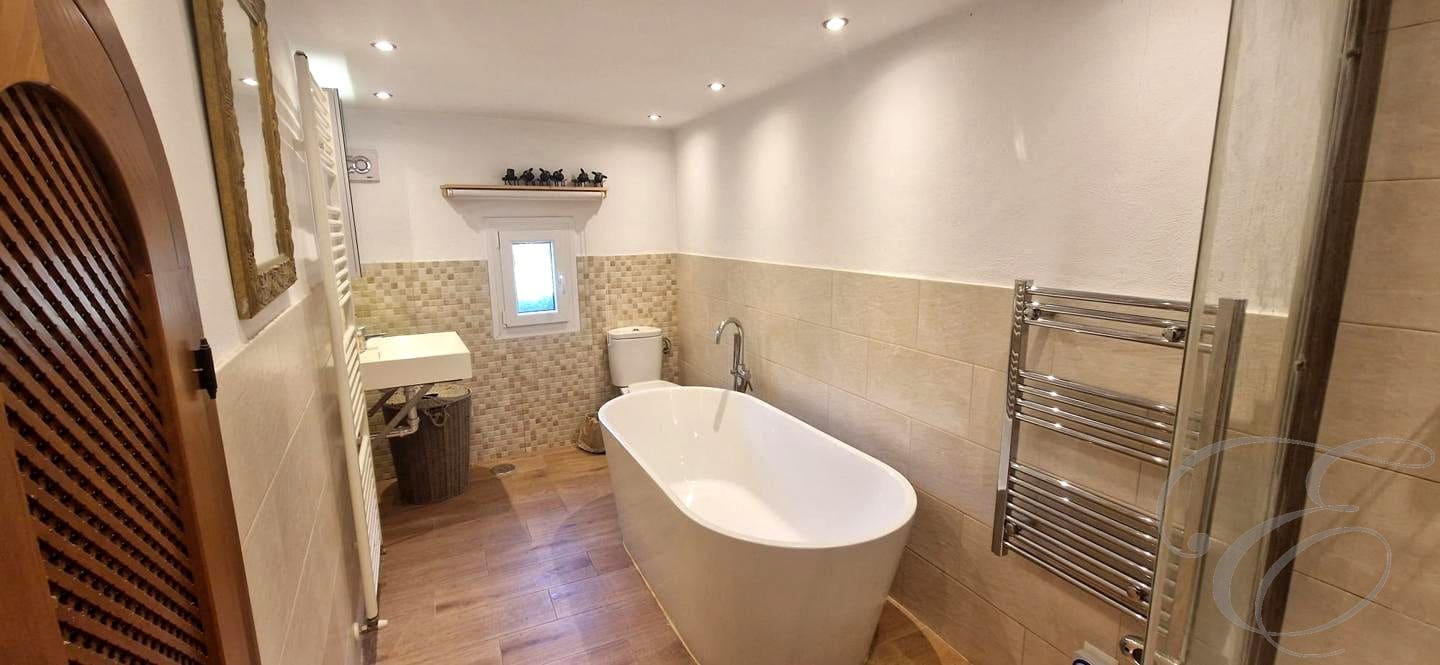3 chambre Finca/Maison de Campagne à vendre à Comares avec piscine garage - 300 000 € (Ref: 9911893)