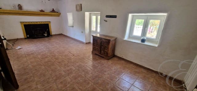 3 chambre Finca/Maison de Campagne à vendre à Comares avec piscine garage - 300 000 € (Ref: 9911893)
