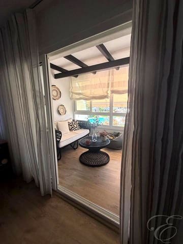3 soveværelse Villa til salg i Torre del Mar, Vélez-Málaga med swimmingpool - € 445.000 (Ref: 9914887)