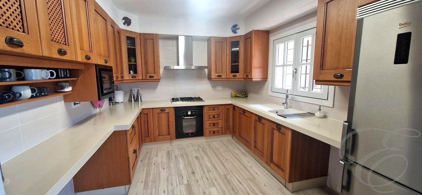 4 bedroom Finca/Country House for sale in Alcaucin with pool garage - € 499,000 (Ref: 9922853)