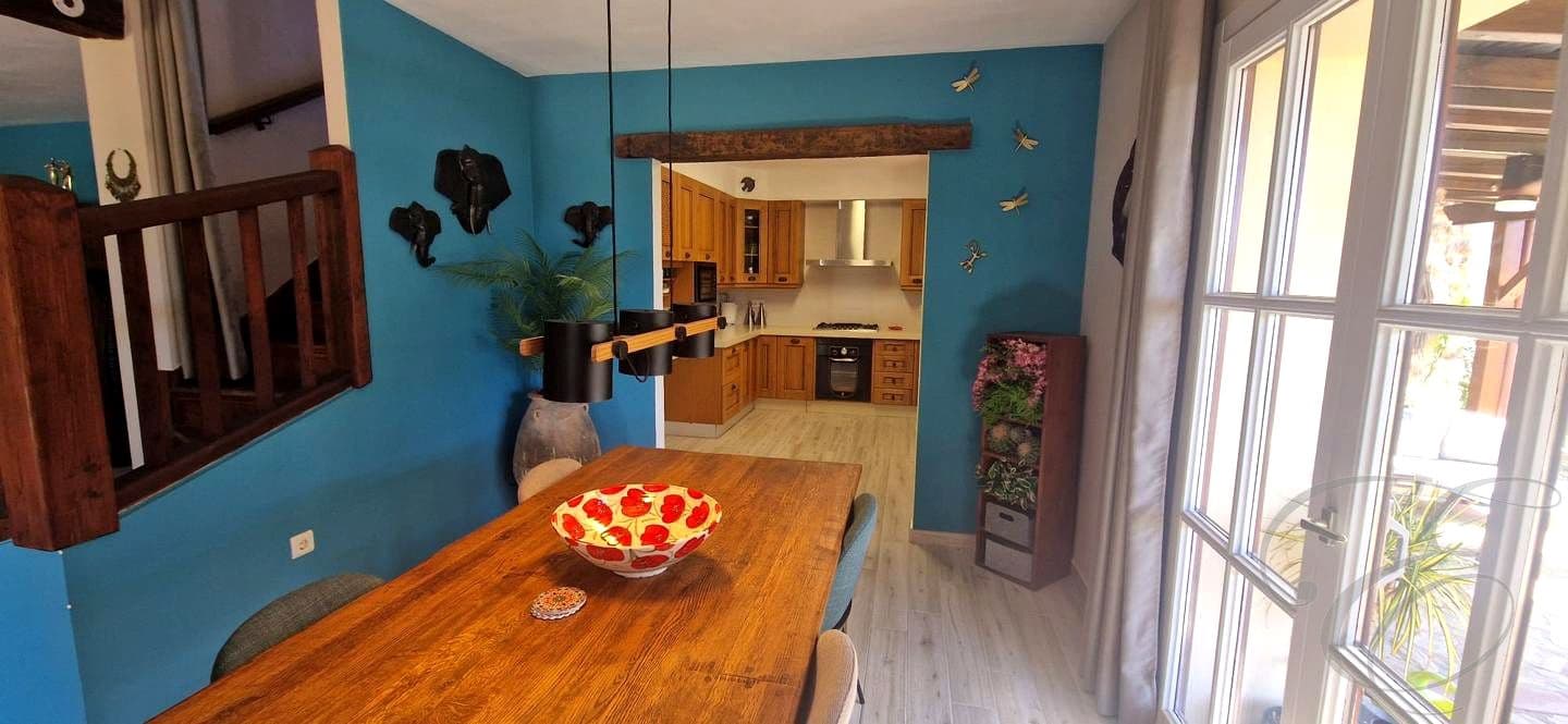 4 bedroom Finca/Country House for sale in Alcaucin with pool garage - € 499,000 (Ref: 9922853)