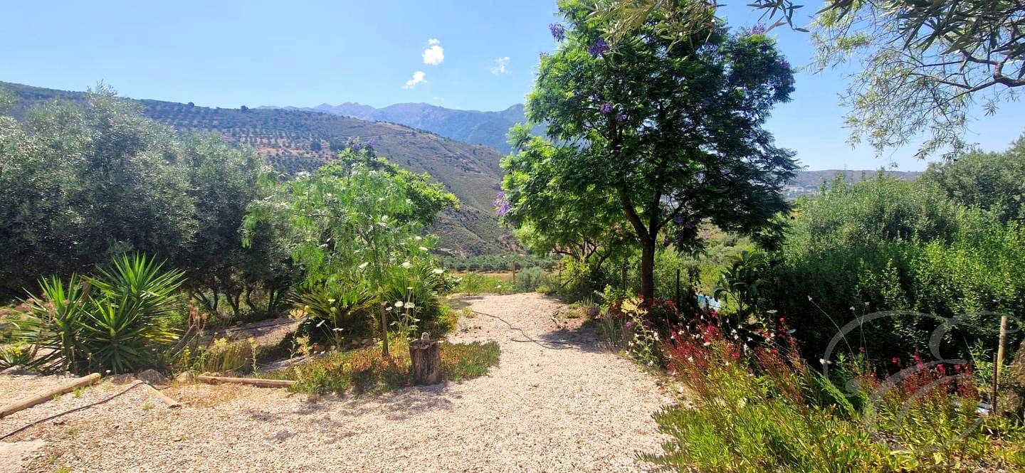 4 bedroom Finca/Country House for sale in Alcaucin with pool garage - € 499,000 (Ref: 9922853)